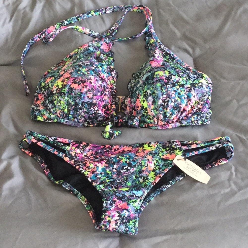 Victoria’s Secret Bikini